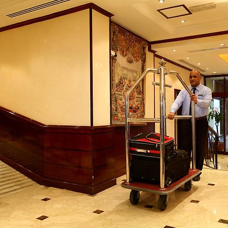 דובאי Khalidia Hotel Apartments מראה חיצוני תמונה