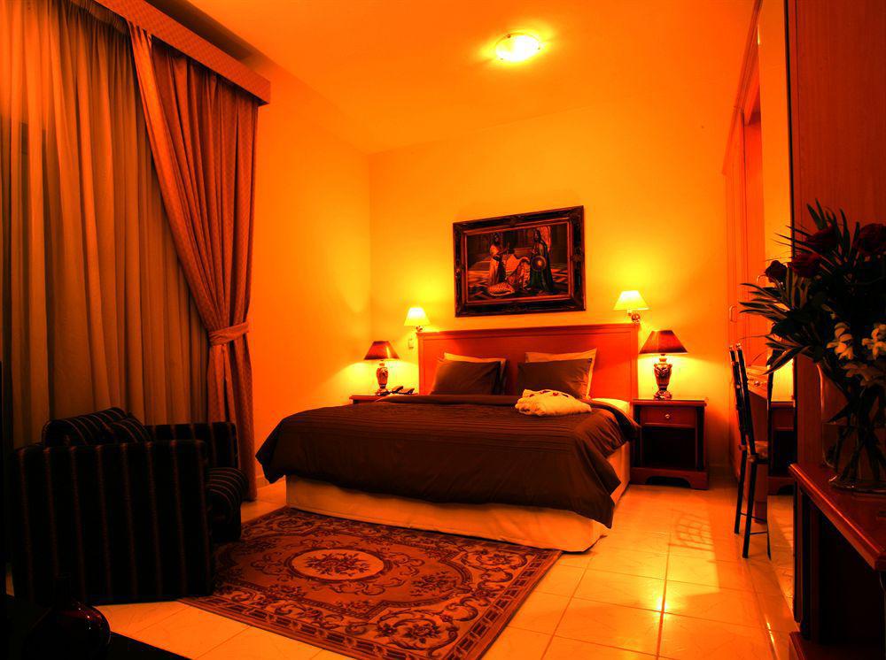דובאי Khalidia Hotel Apartments מראה חיצוני תמונה